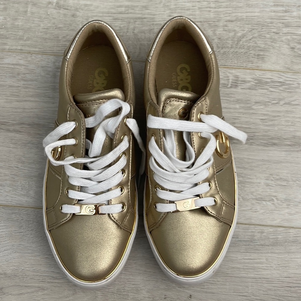 GUESS SNEAKERS